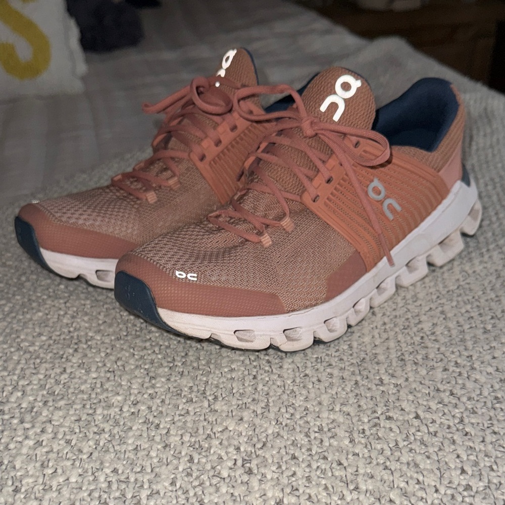 On Running Cloudwomen Running Shoes - Rosewood/Navy